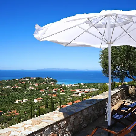 Casa vacanze Majolika Entire Traditional Stone Estate *